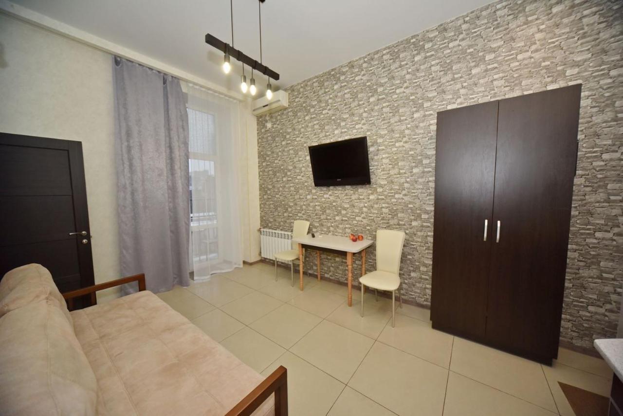 Malon Apartments Kharkiv Exterior photo