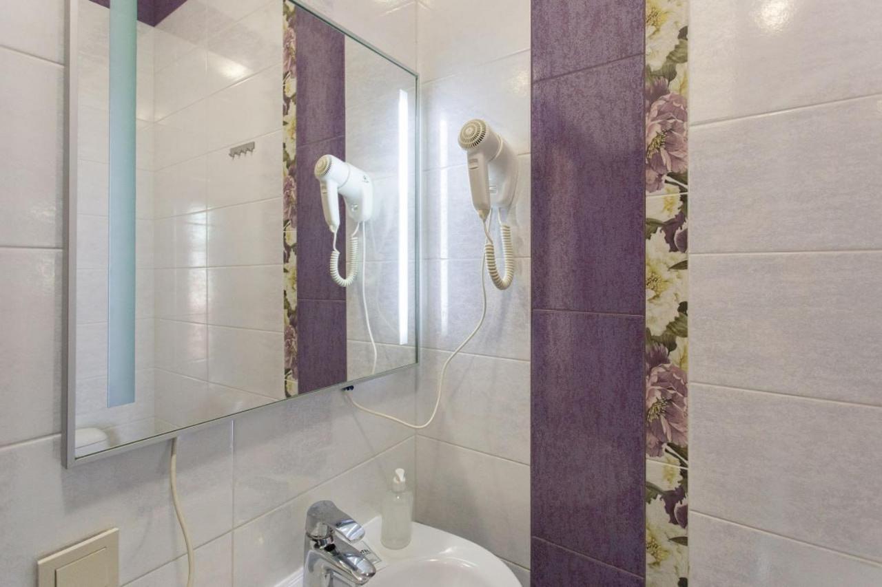 Malon Apartments Kharkiv Exterior photo